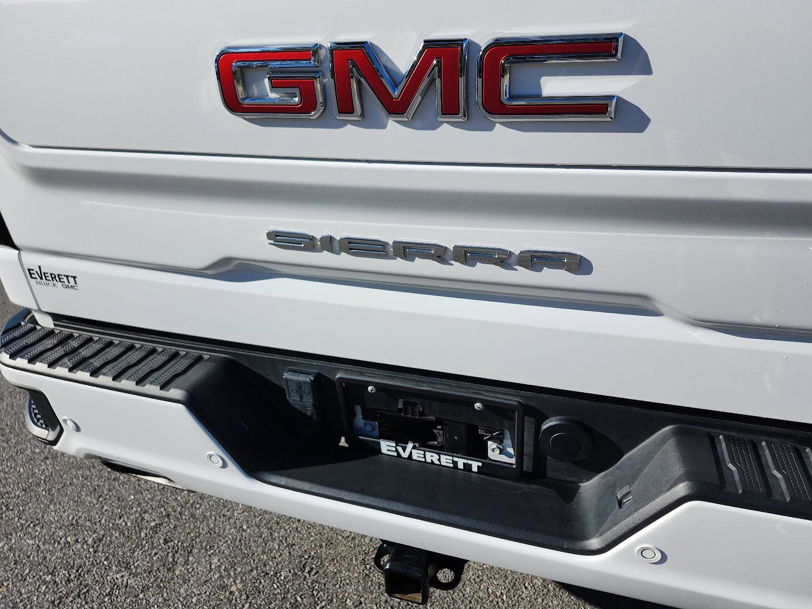 Certified 2023 GMC Sierra 1500 AT4 w/ AT4 Premium Package image 5