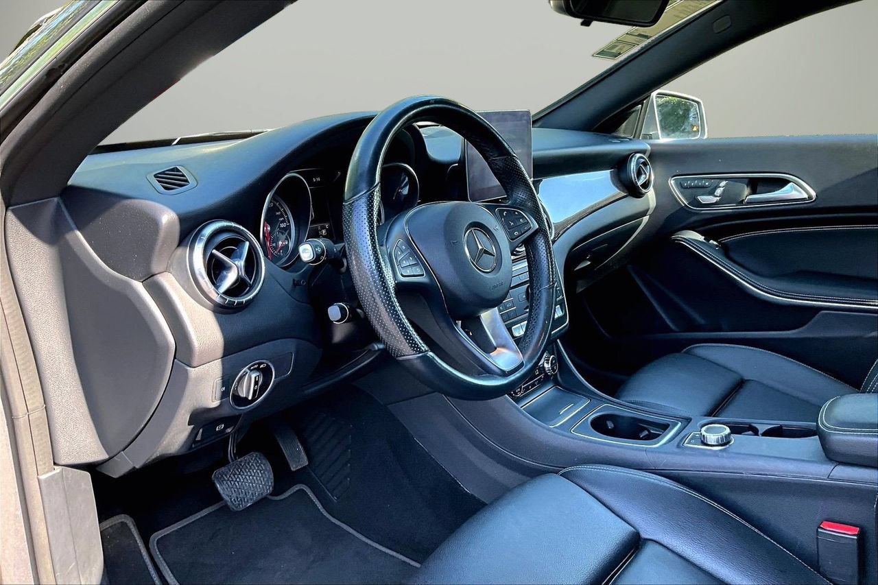 Used 2019 Mercedes-Benz CLA 250 4MATIC image 19