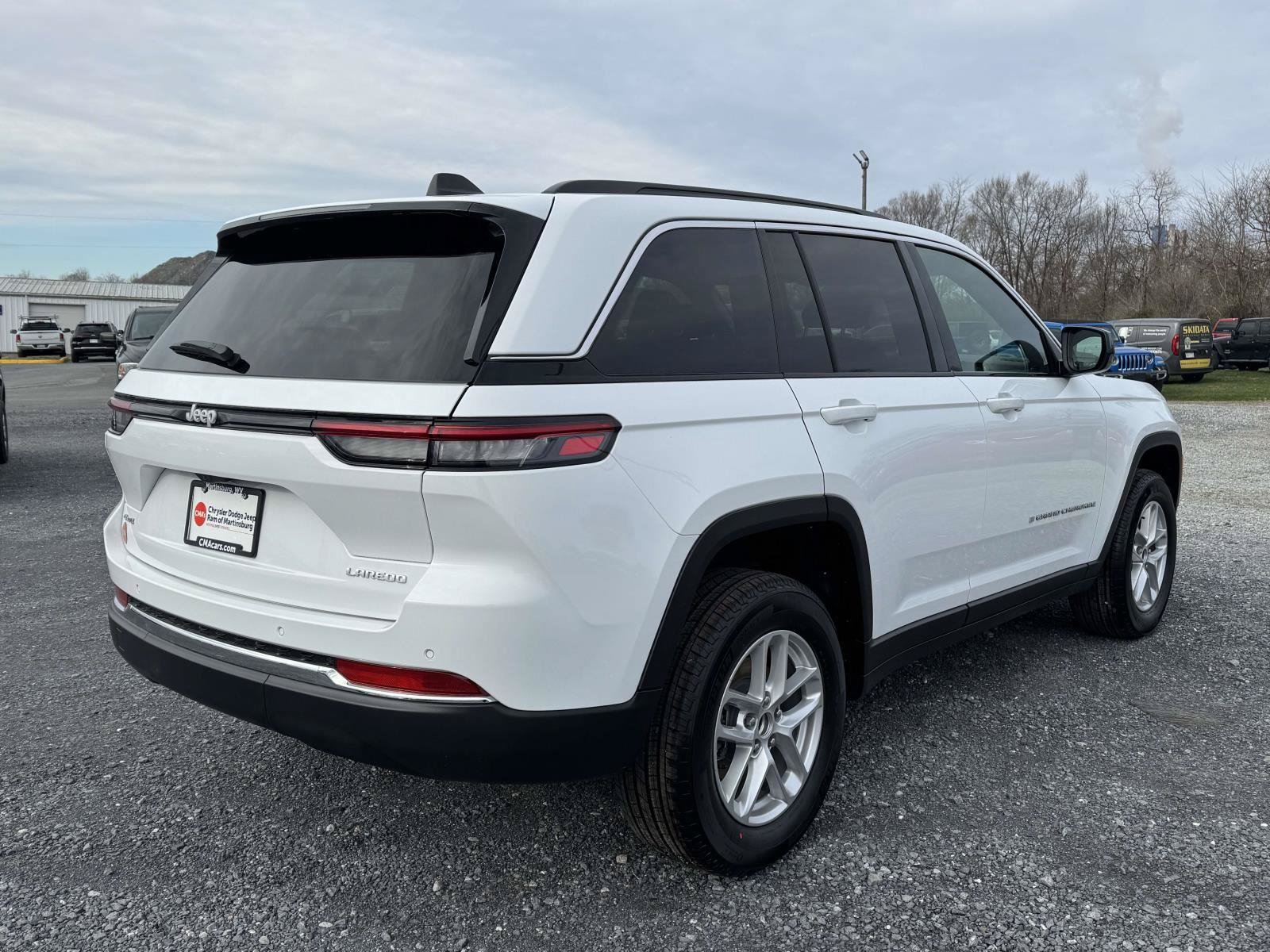 New 2026 Jeep Grand Cherokee Laredo X AWD/4WD image 19