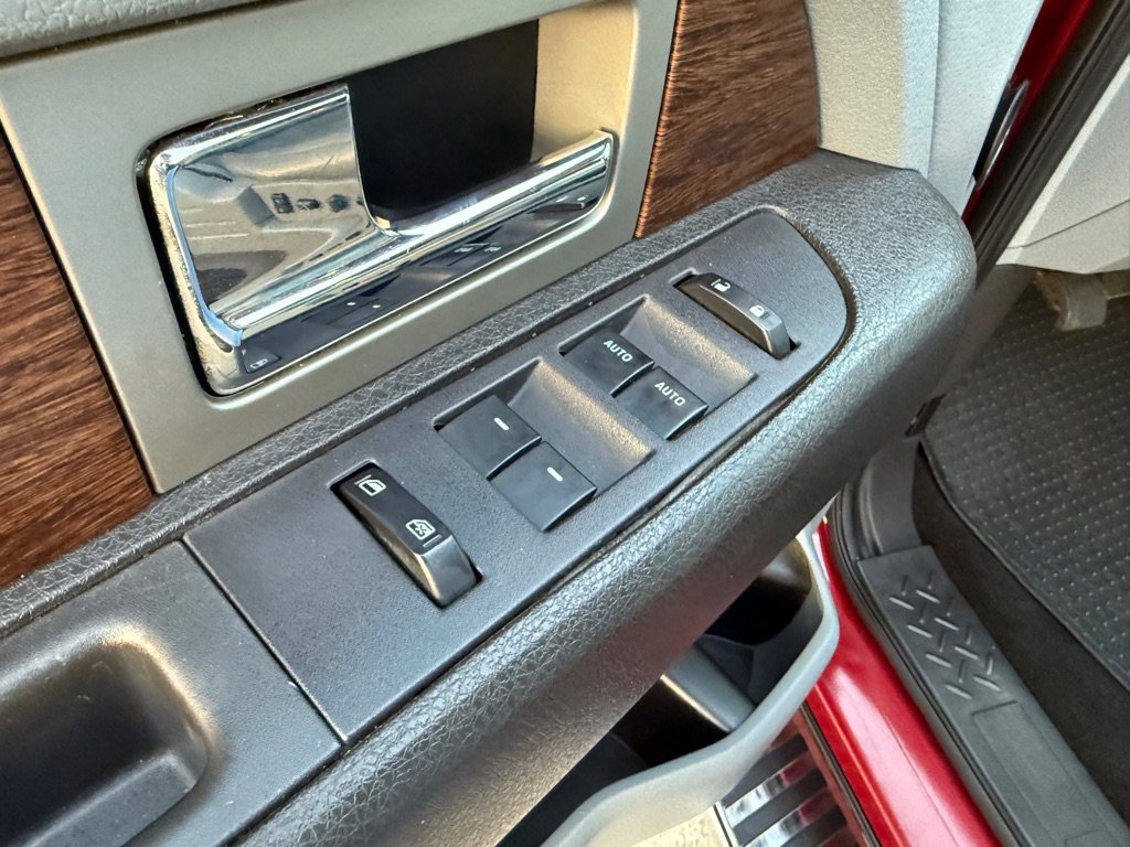 Used 2014 Ford F150 Lariat w/ Equipment Group 502A Luxury image 21