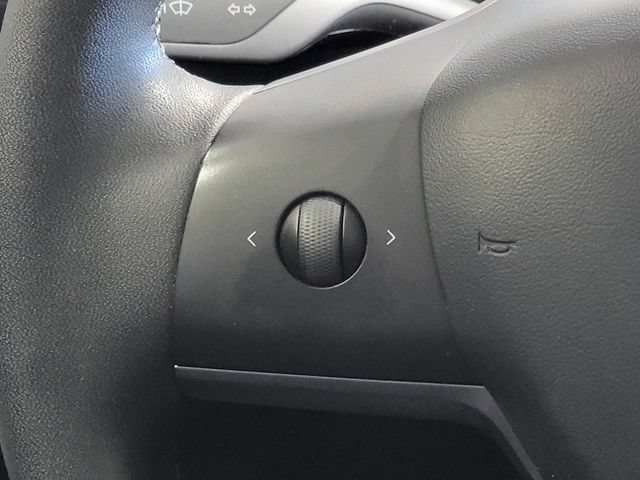 Used 2020 Tesla Model Y Long Range AWD/4WD image 25