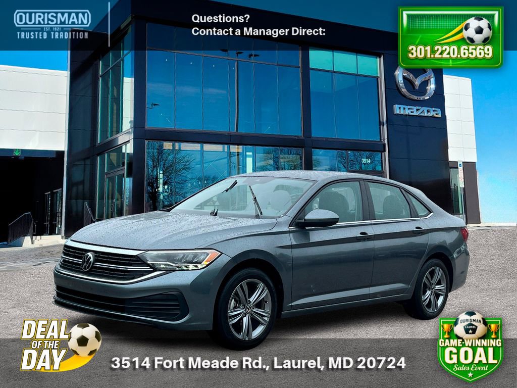 Used 2024 Volkswagen Jetta SE FWD image 2