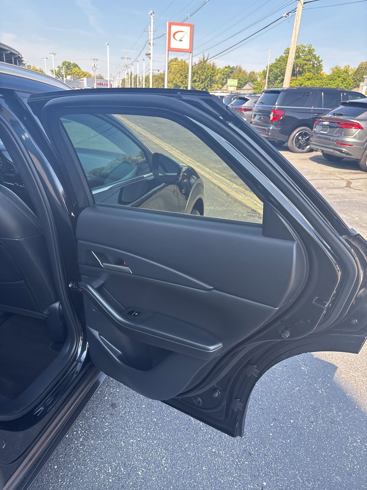 Used 2023 MAZDA CX-30 AWD 2.5 S w/ Select Package image 19