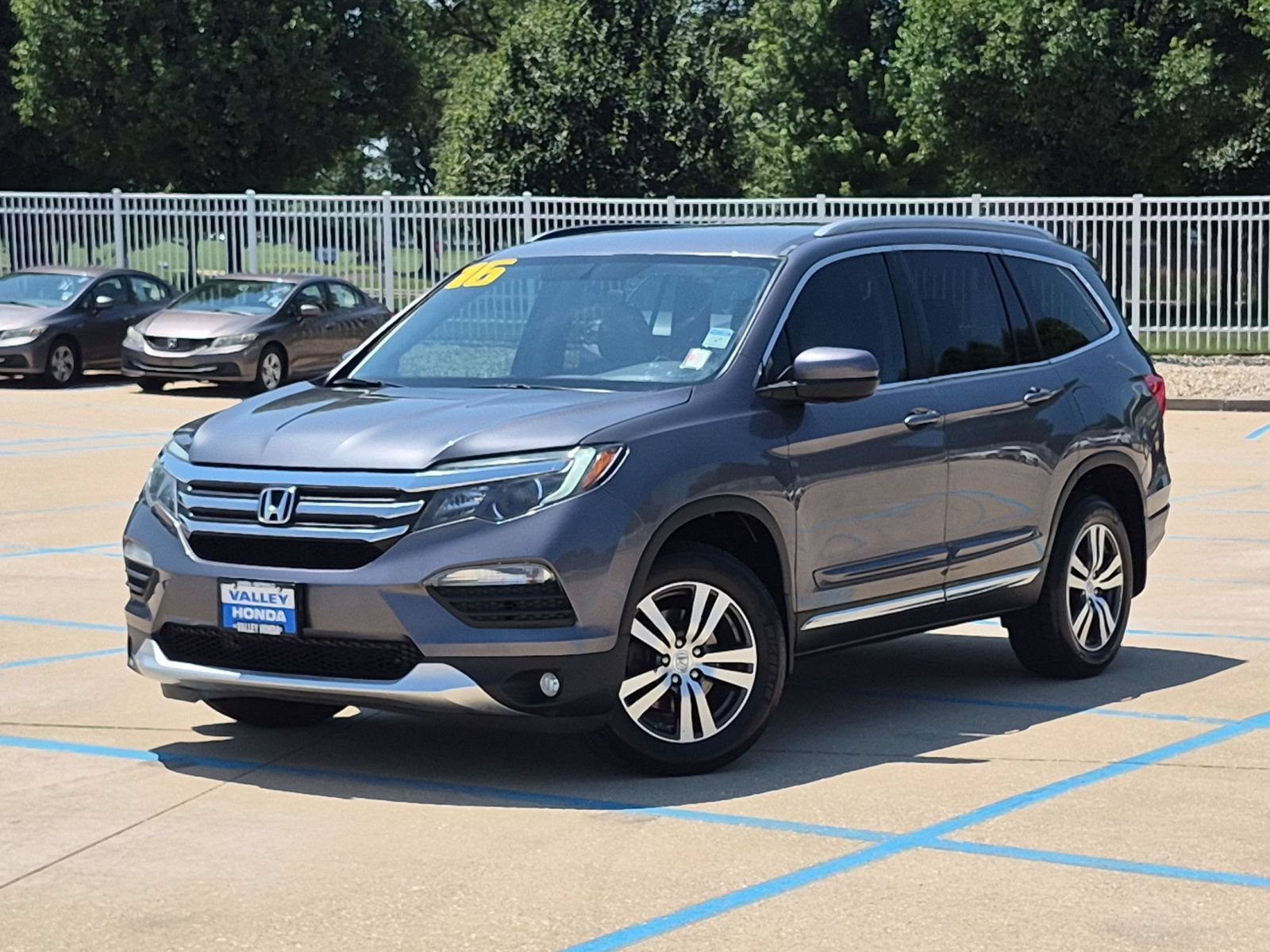 Used 2016 Honda Pilot EX image 2