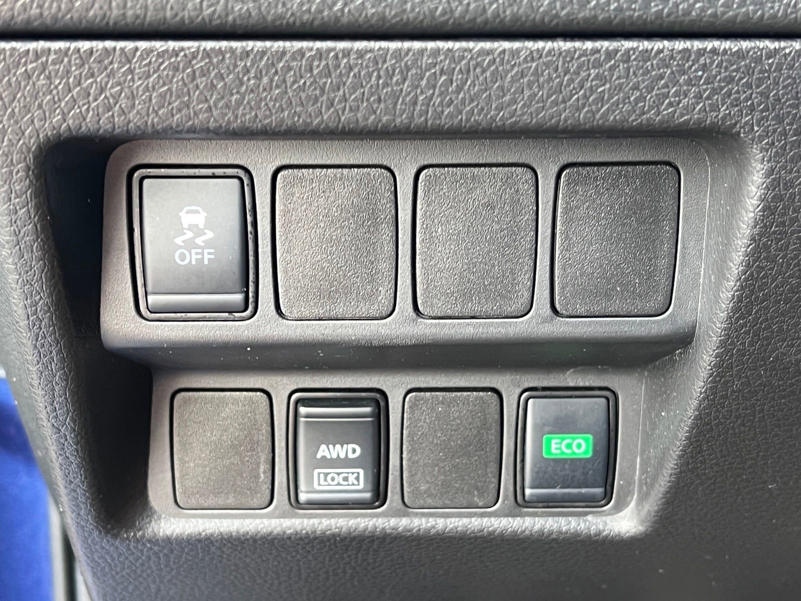 Used 2019 Nissan Rogue Sport S AWD/4WD image 33