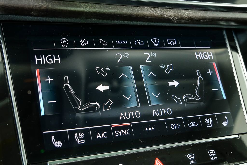 Used 2023 Audi Q8 Prestige w/ Prestige Package image 17