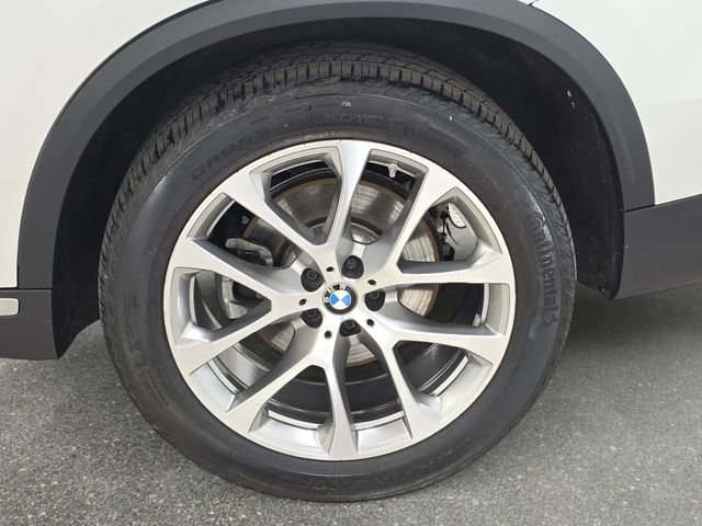 Used 2024 BMW X5 xDrive40i w/ Premium Package image 32