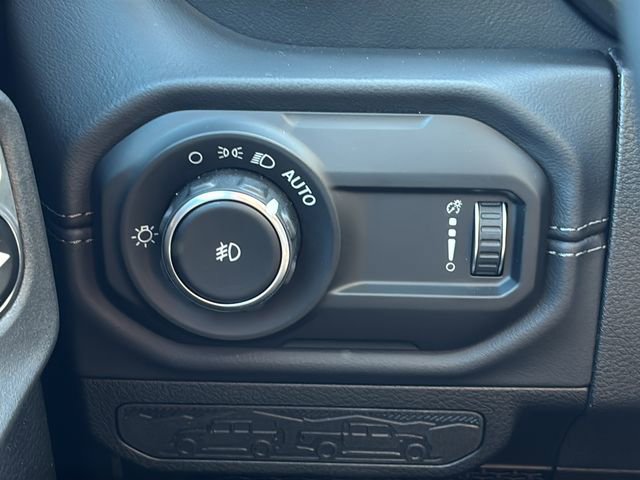 New 2026 Jeep Wrangler Sahara image 34