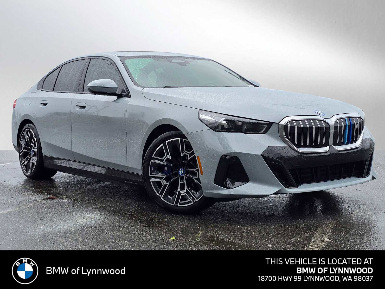 Used 2025 BMW i5 eDrive40i w/ M Sport Package image 1