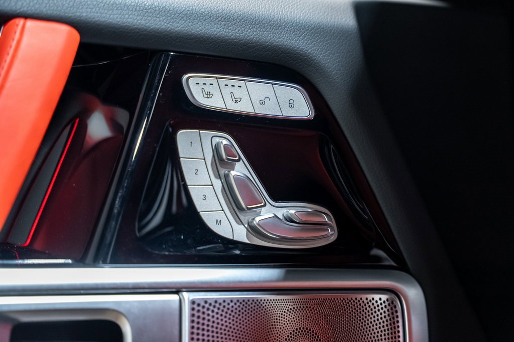 Used 2025 Mercedes-Benz G 550 w/ Manufactur Interior Package image 70