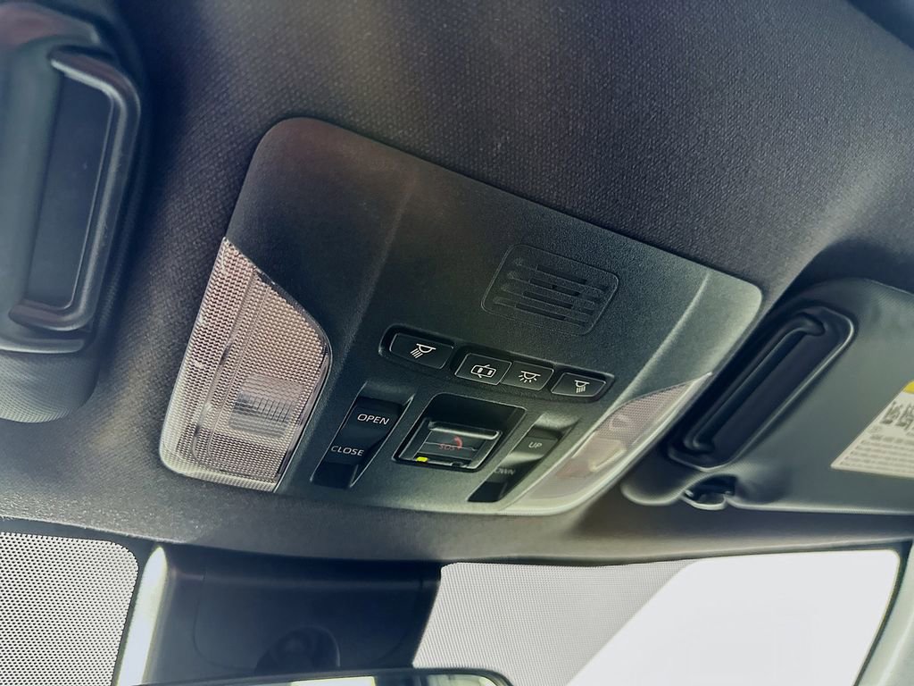 Used 2022 Toyota Corolla XSE image 30