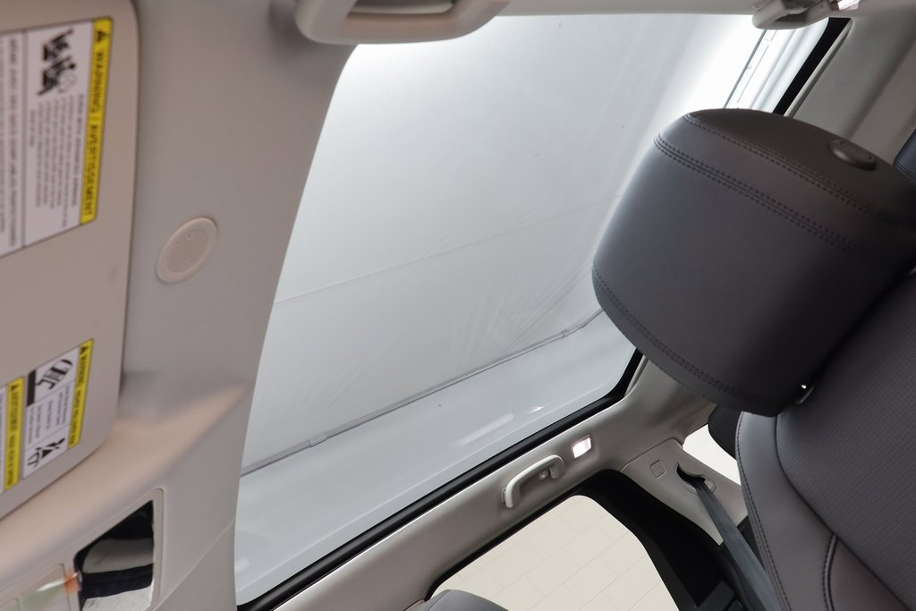 New 2025 Land Rover Discovery Sport S image 14