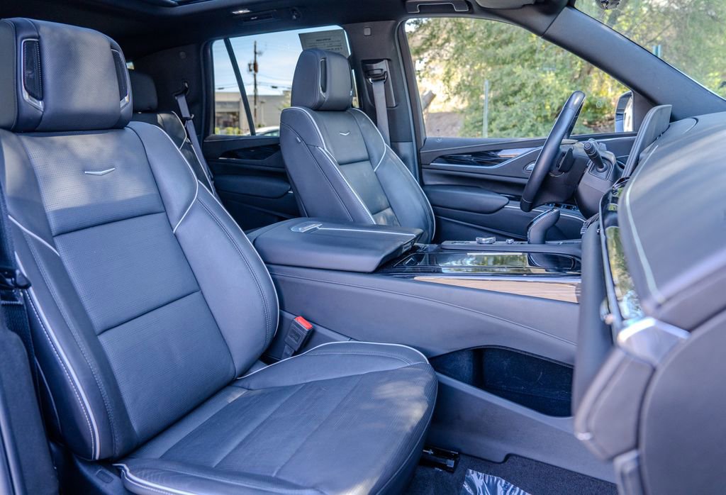 Used 2024 Cadillac Escalade Sport w/ Touring Package image 24