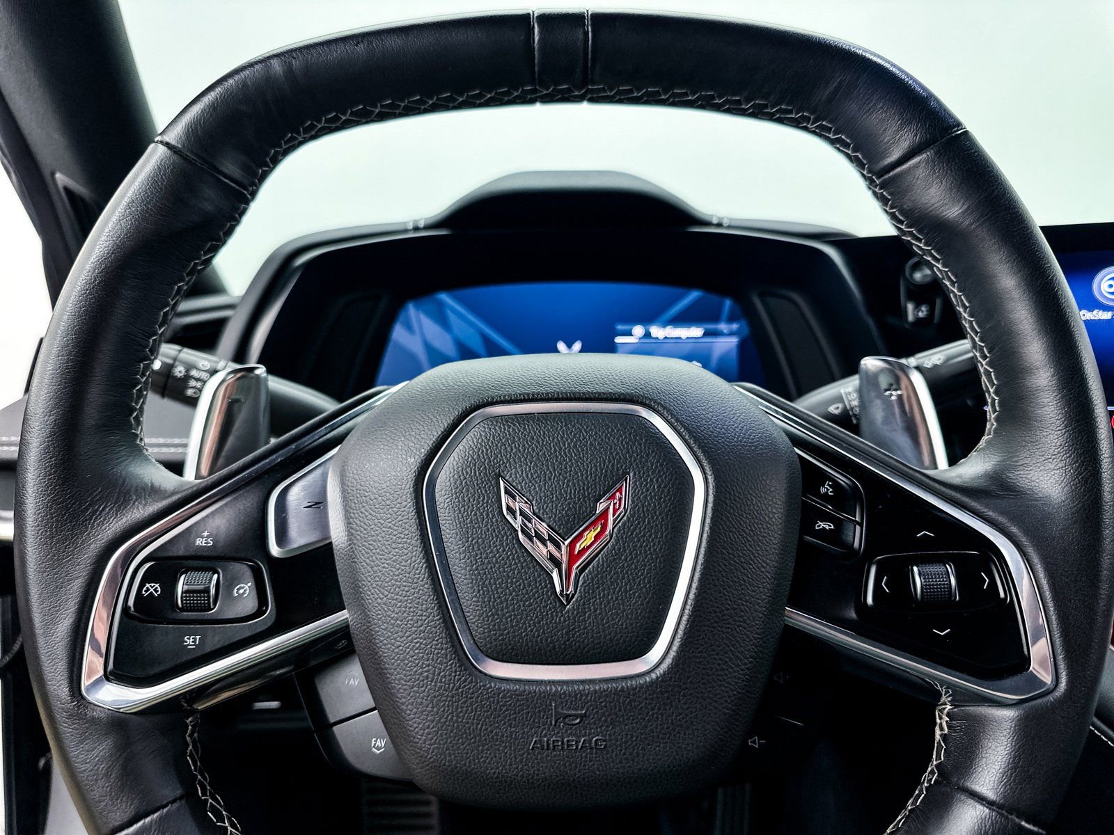 Used 2020 Chevrolet Corvette Stingray Coupe w/ 1LT image 26