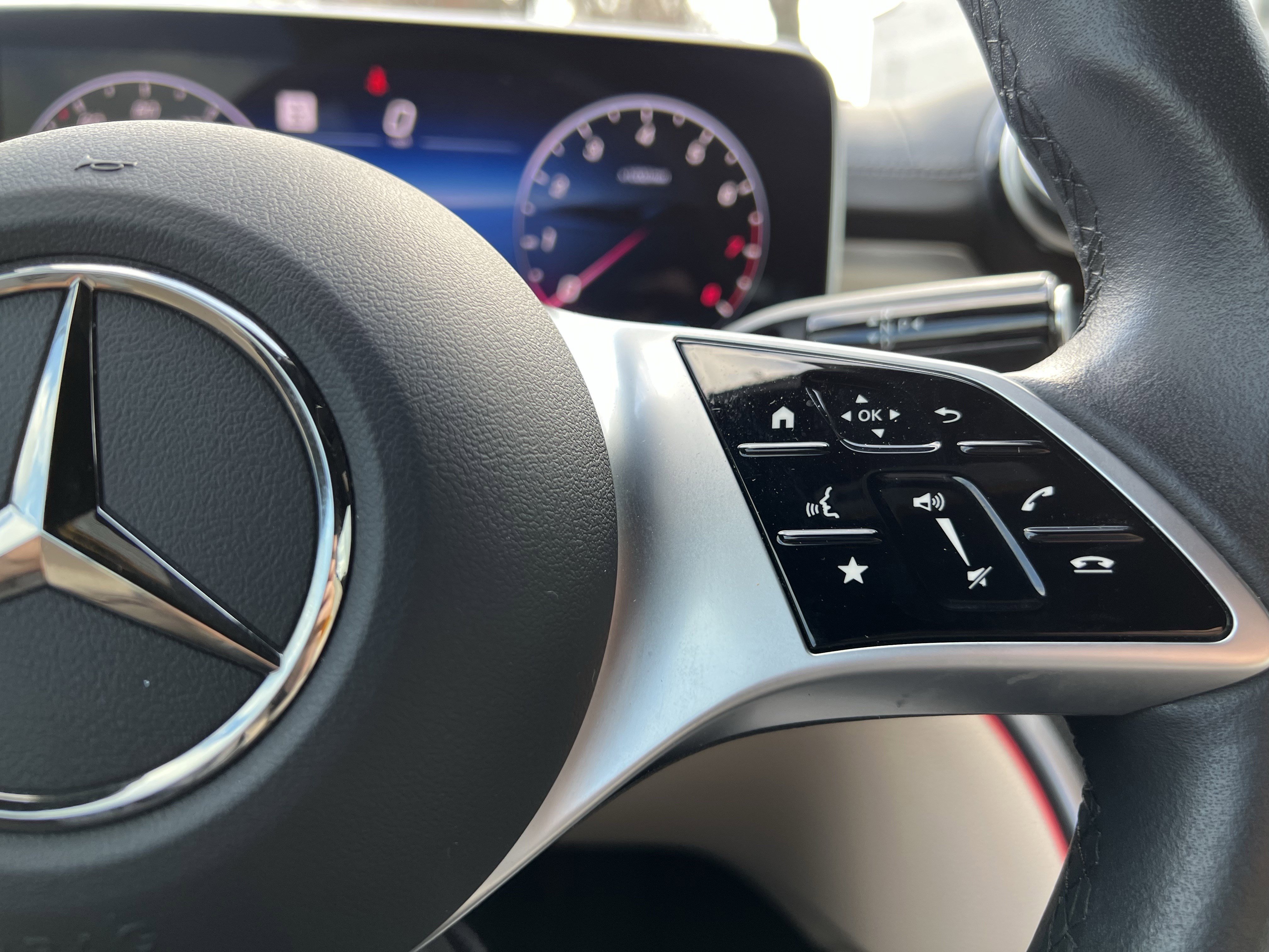 Certified 2024 Mercedes-Benz CLE 300 4MATIC Cabriolet image 20