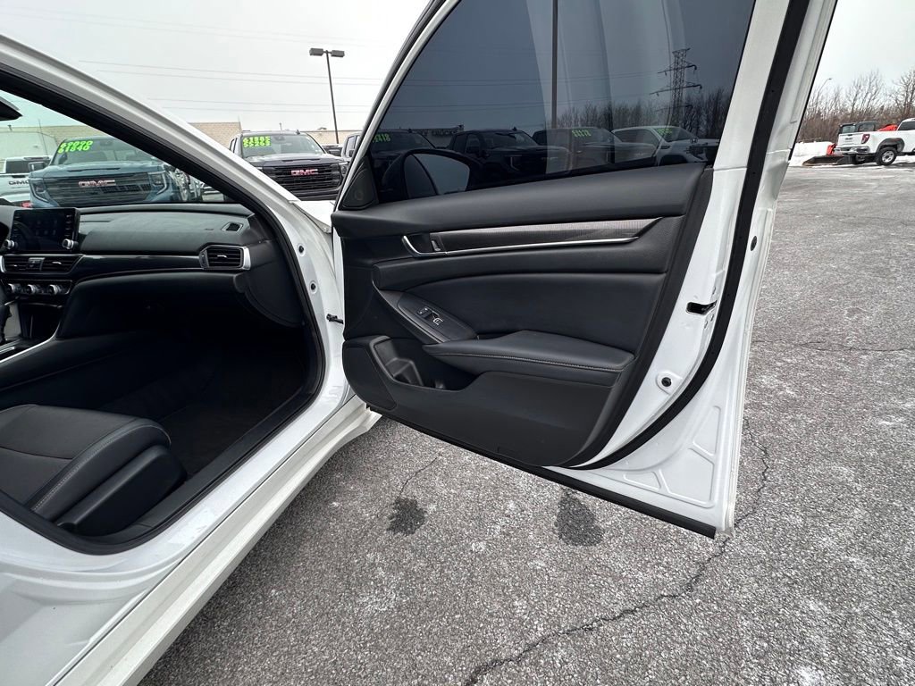 Used 2022 Honda Accord Sport image 13