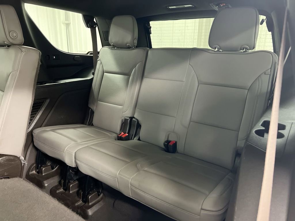 Used 2023 GMC Yukon SLT image 23