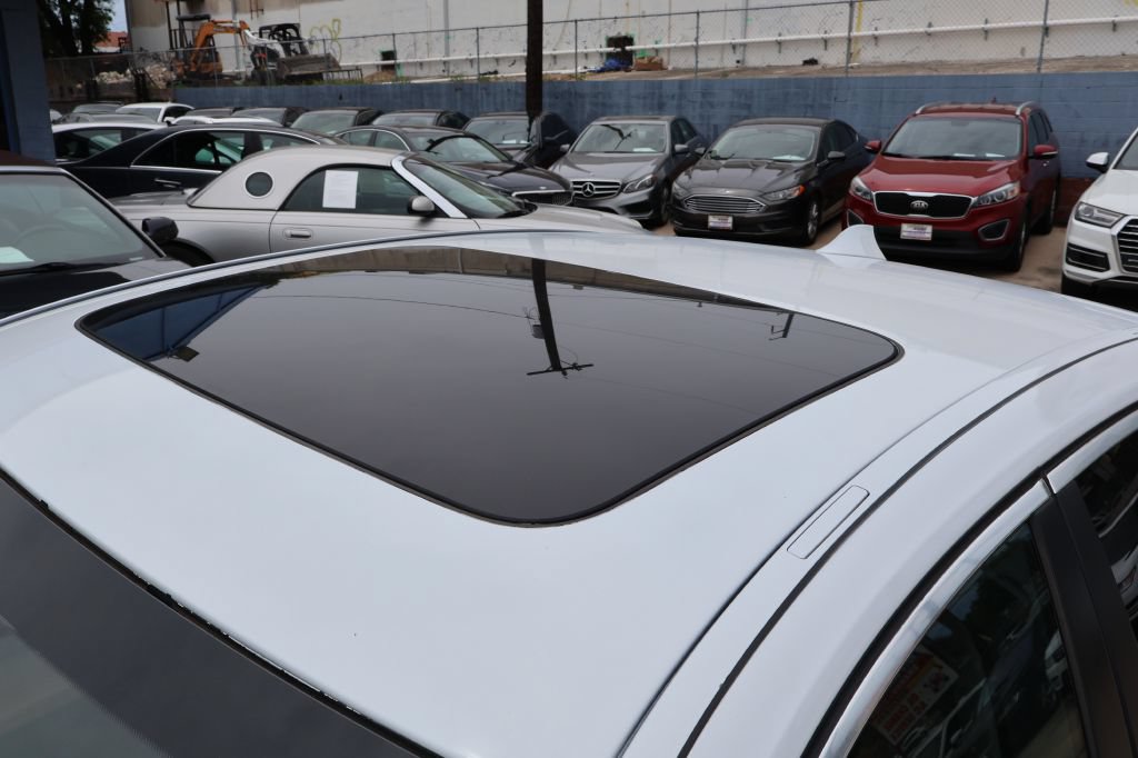 Used 2015 BMW 740i RWD image 30