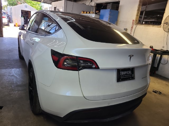Used 2021 Tesla Model Y Long Range AWD/4WD image 2