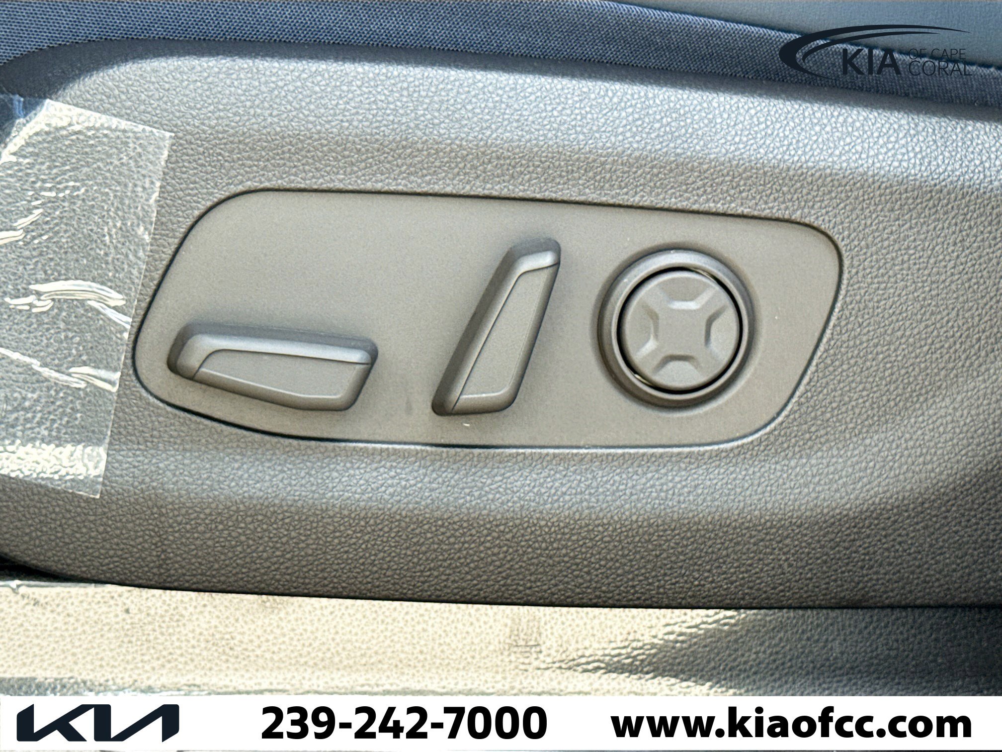 New 2026 Kia Carnival EX image 24