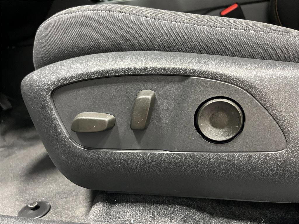 New 2025 Honda Prologue EX image 15