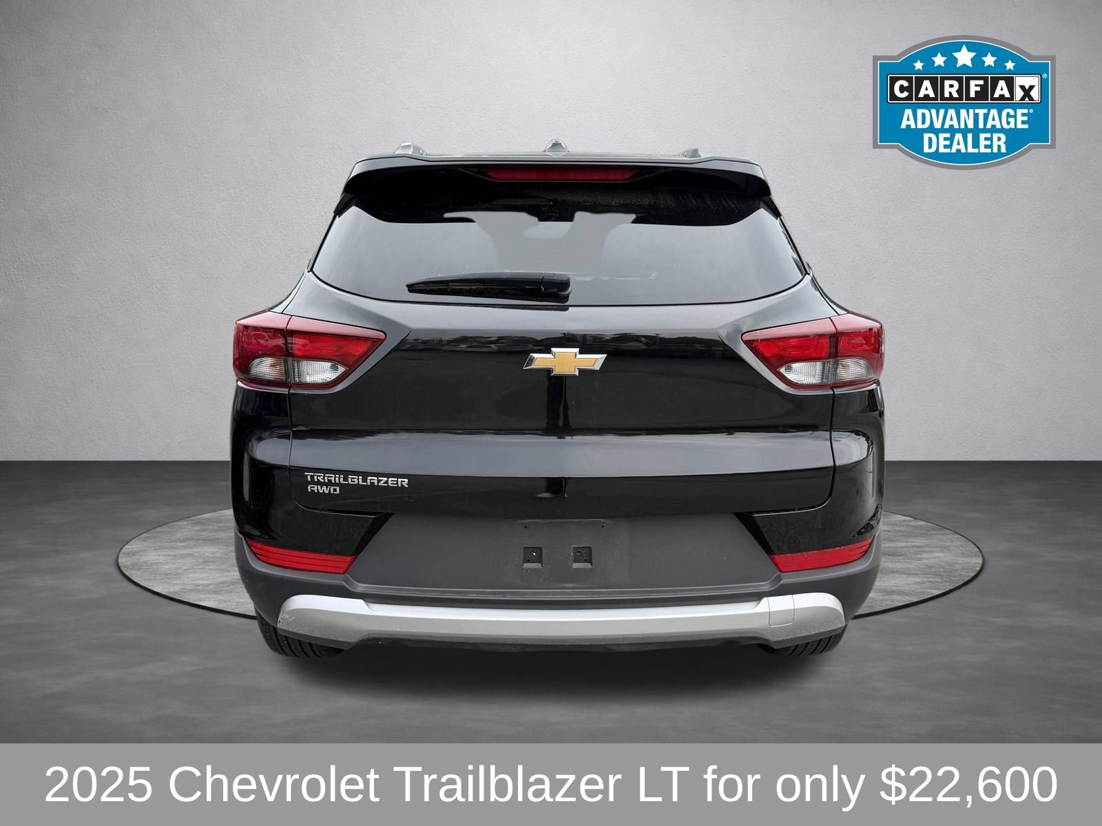Used 2025 Chevrolet TrailBlazer LT AWD/4WD image 6