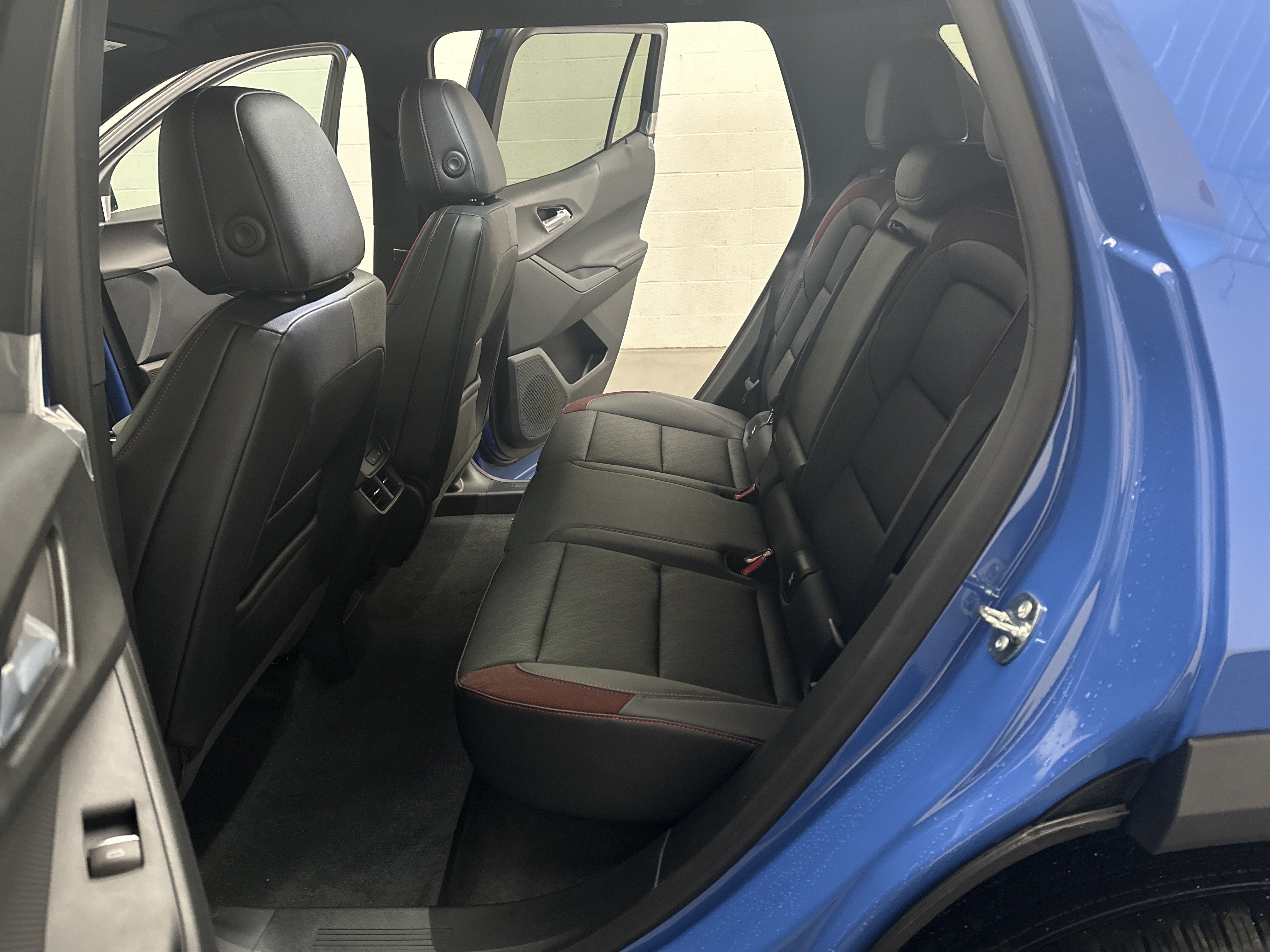 New 2026 Chevrolet Equinox RS w/ Convenience Package III FWD image 21