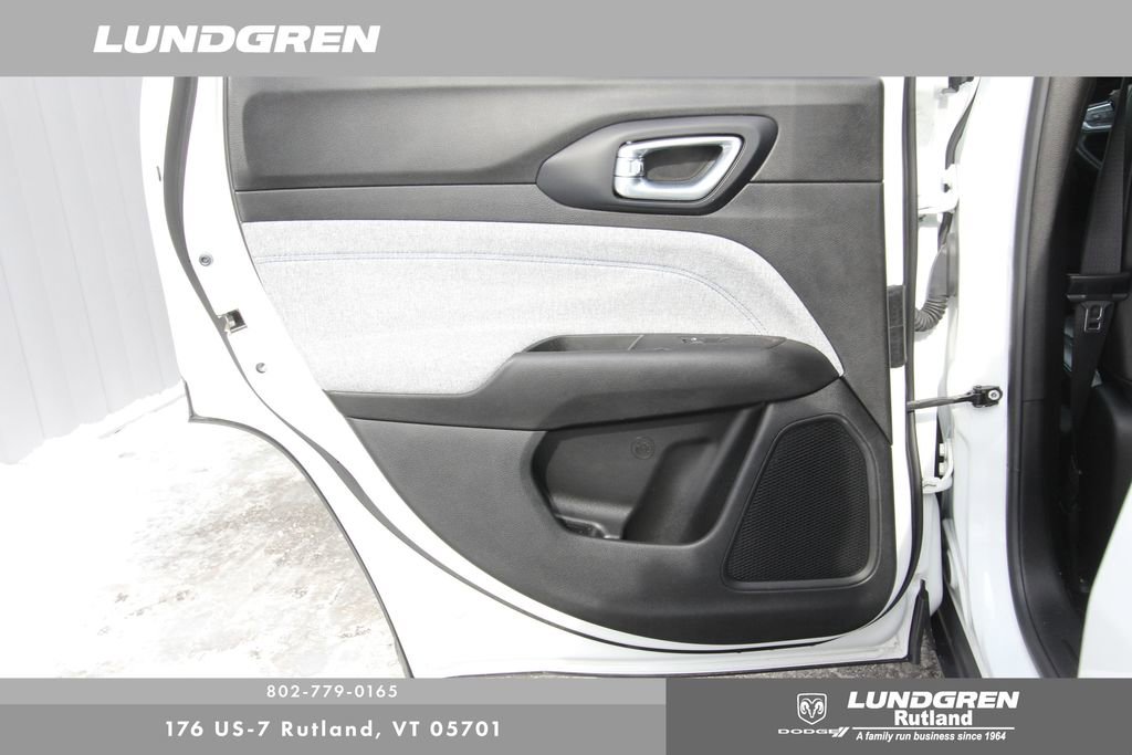 Used 2022 Jeep Compass Latitude w/ Convenience Group image 39