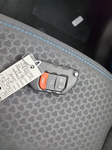 Used 2024 Jeep Wrangler Rubicon w/ Convenience Group image 41