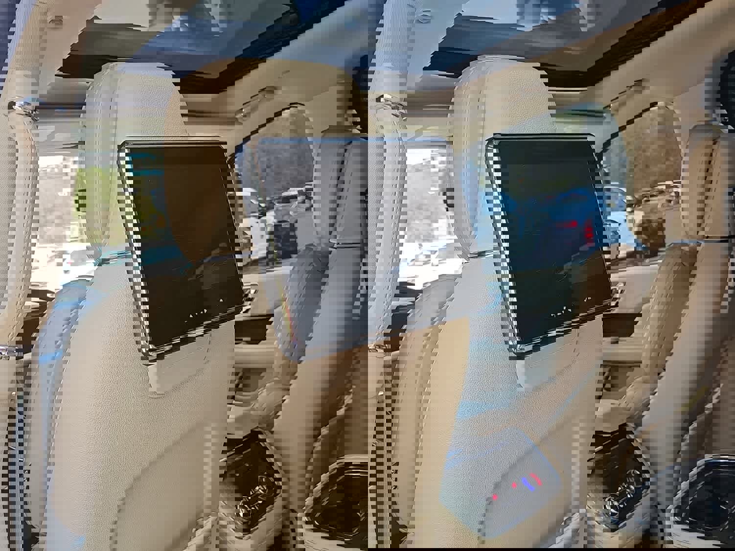 Used 2019 Lincoln Navigator Reserve image 33