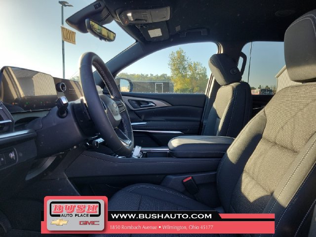 New 2027 Chevrolet Traverse LT w/ Driver Confidence Package FWD image 15
