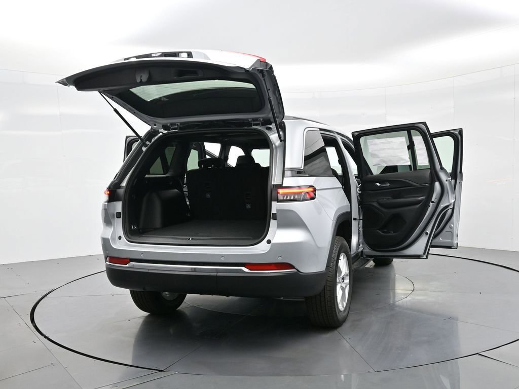 New 2025 Jeep Grand Cherokee Laredo X image 27