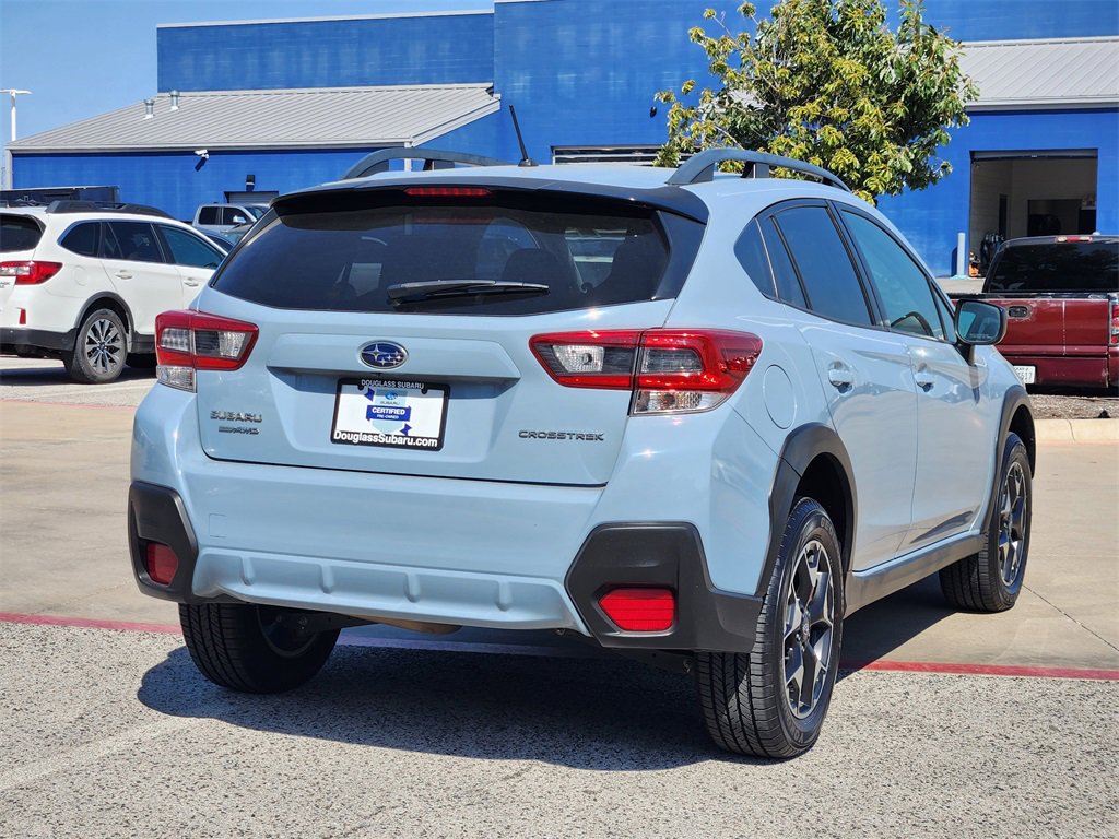 Certified 2020 Subaru Crosstrek 2.0i image 3