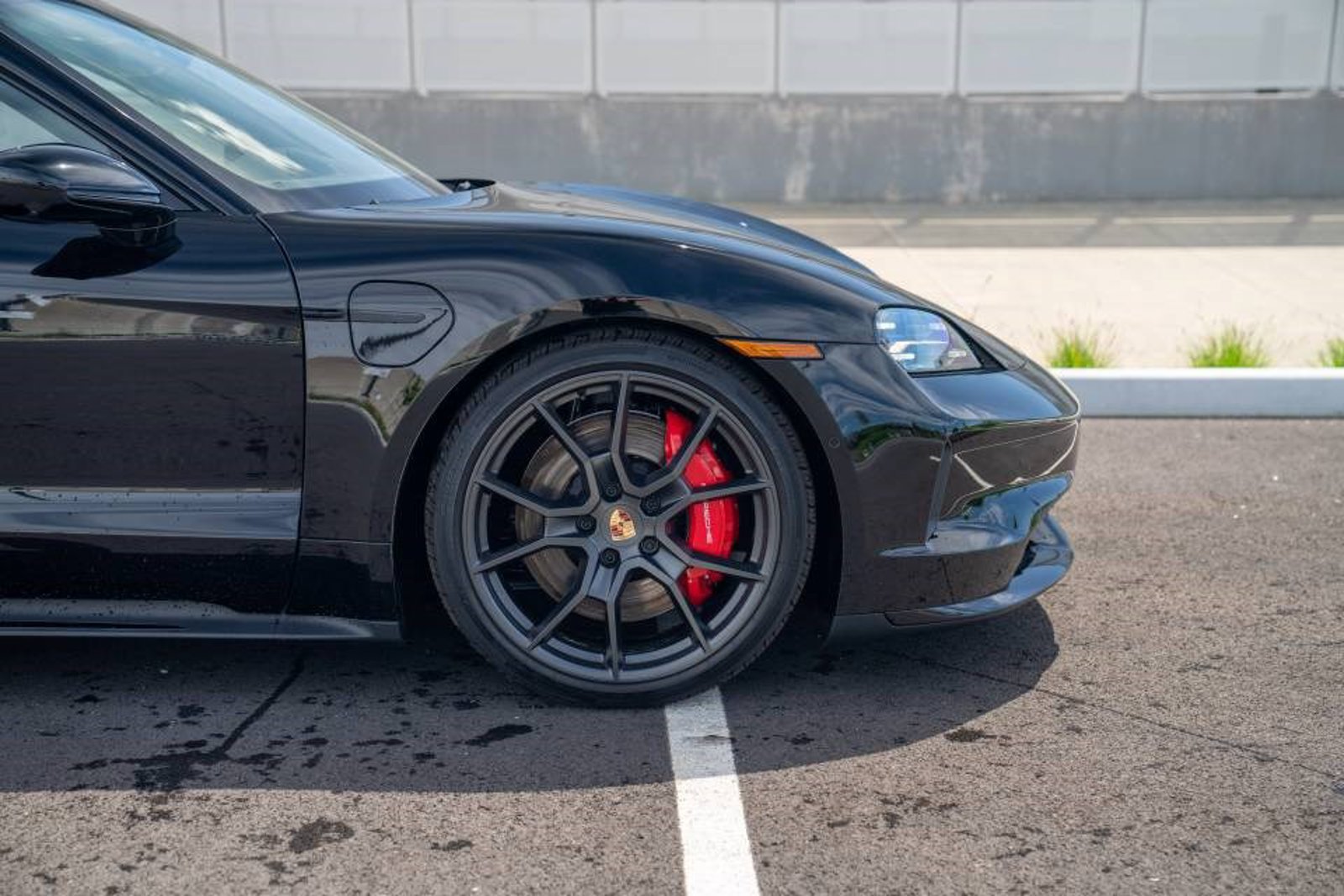 New 2026 Porsche Taycan GTS AWD/4WD image 9