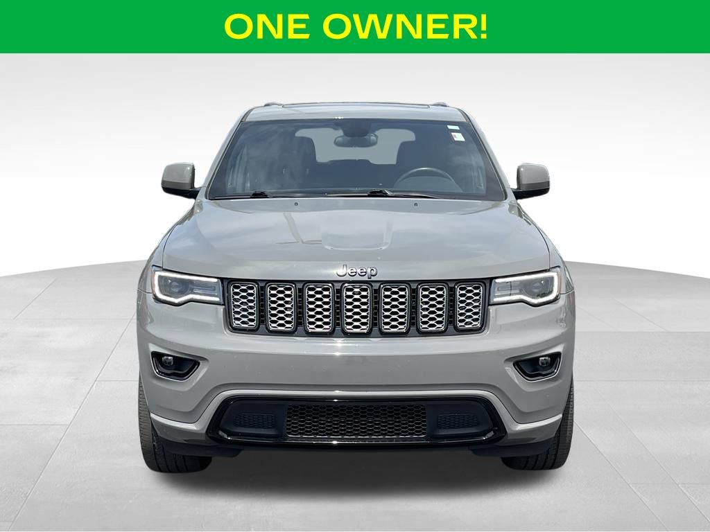 Used 2021 Jeep Grand Cherokee Laredo X AWD/4WD image 3