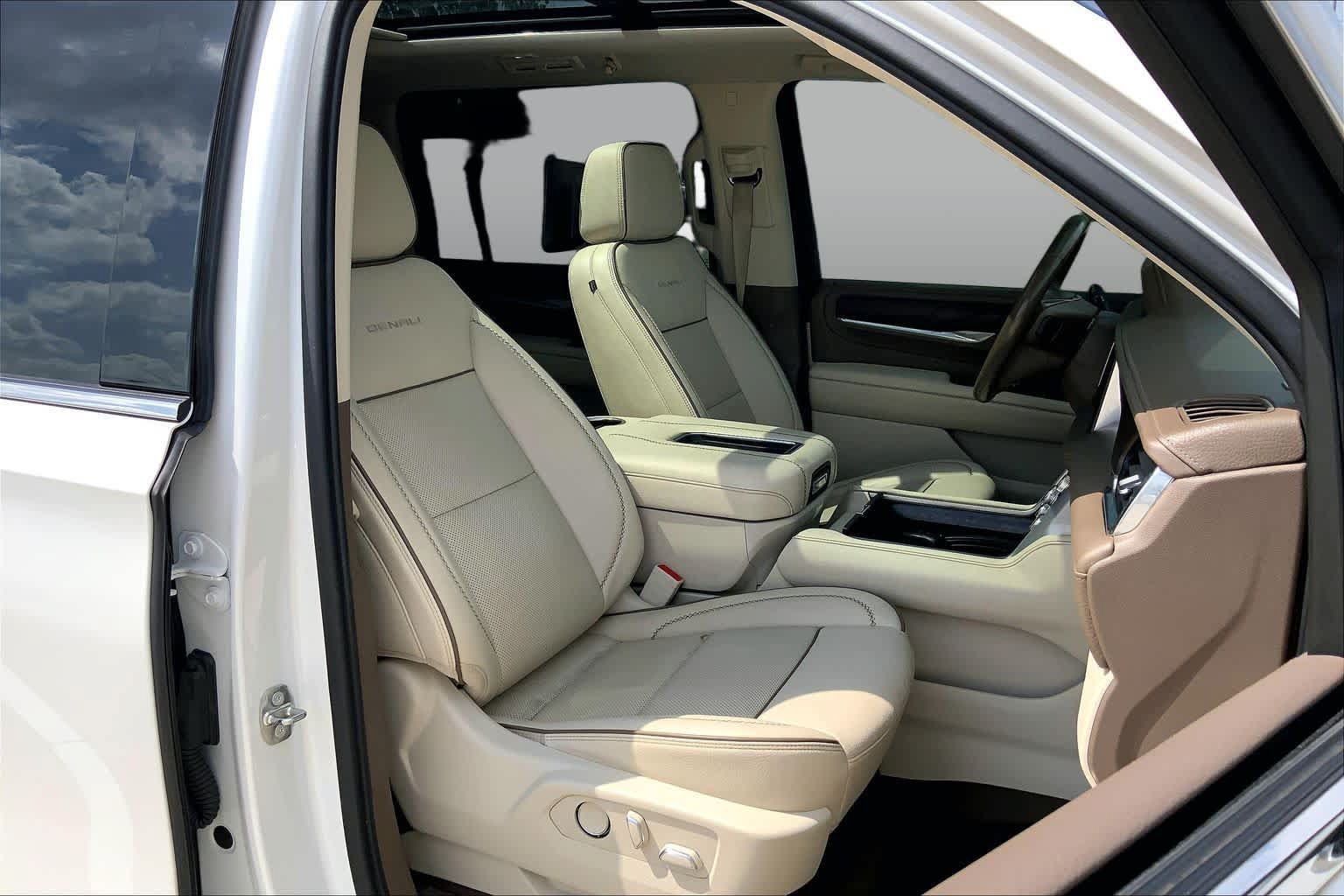 Certified 2021 GMC Yukon XL Denali RWD image 9