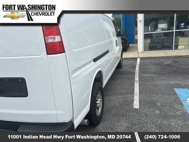 Used 2025 Chevrolet Express 2500 Extended w/ Driver Convenience Package RWD image 6