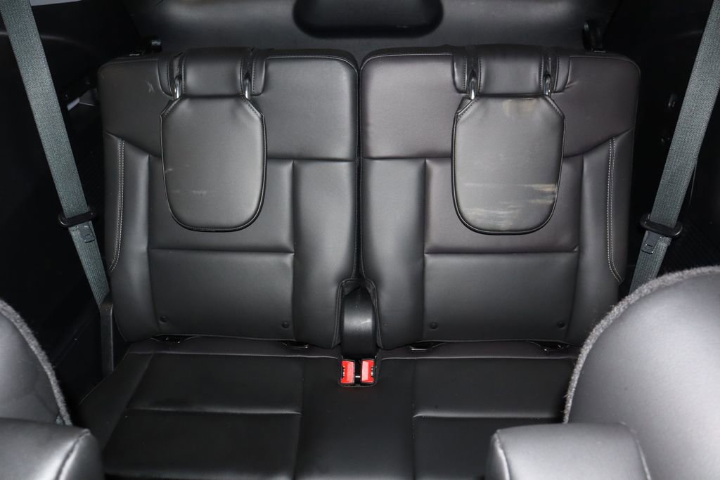 Certified 2022 Ford Explorer XLT w/ Equipment Group 202A image 24