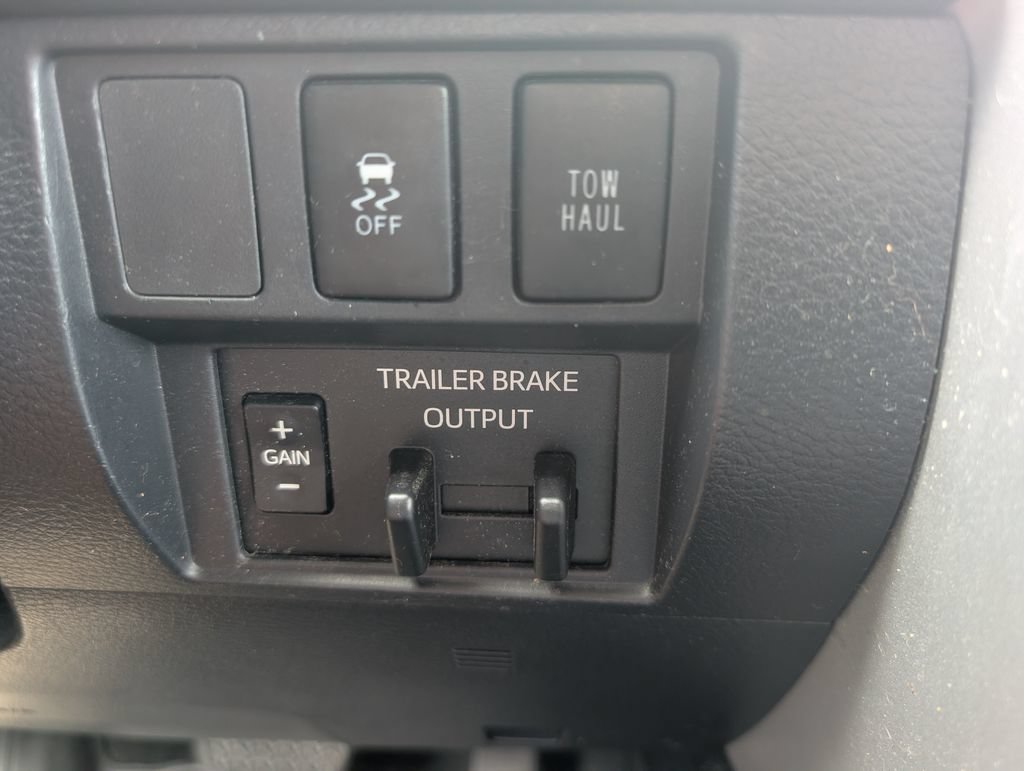Used 2019 Toyota Tundra SR5 w/ SR5 Upgrade Package RWD image 17