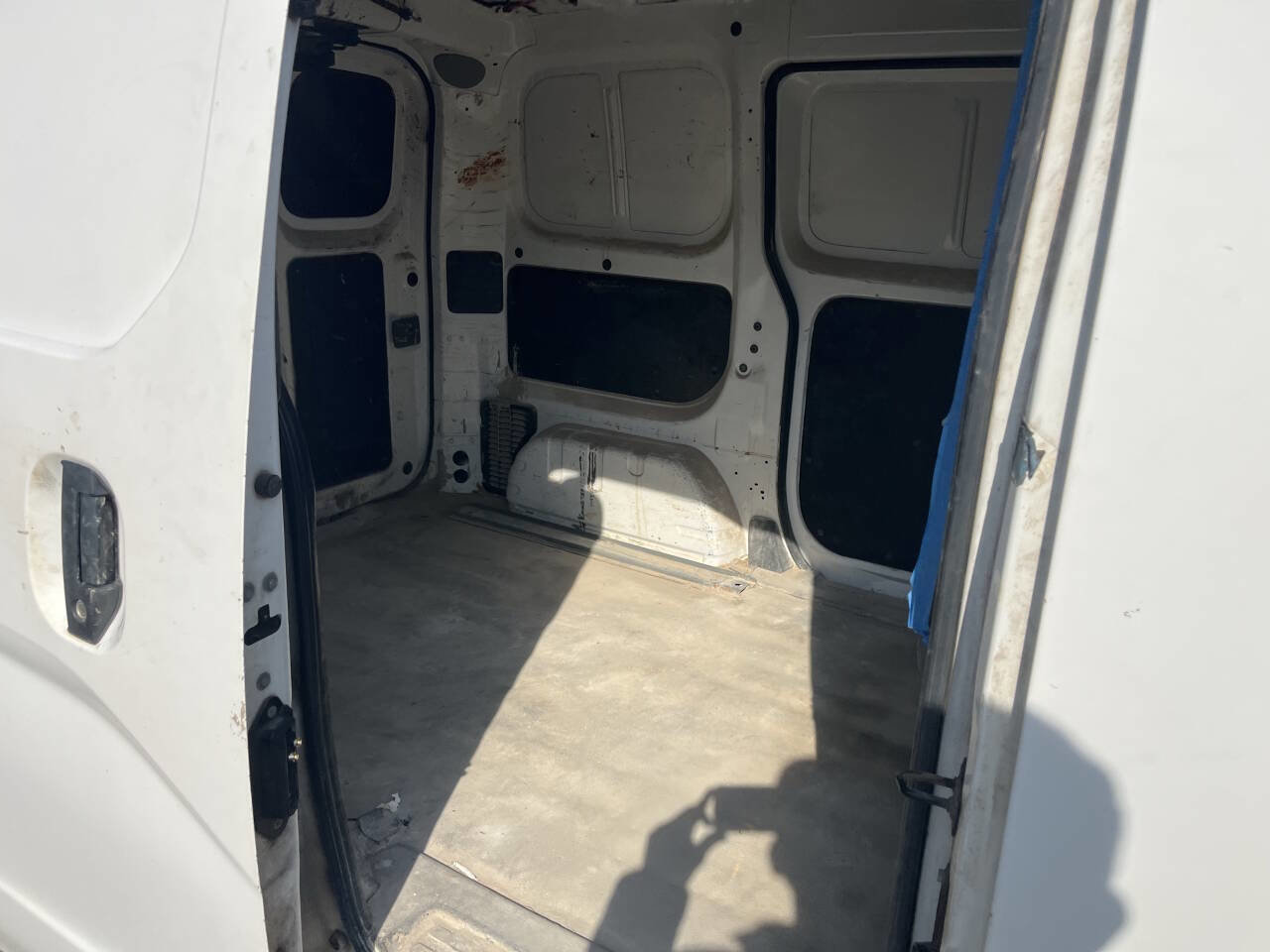 Used 2018 Nissan NV200 S w/ Back Door Glass Package image 10