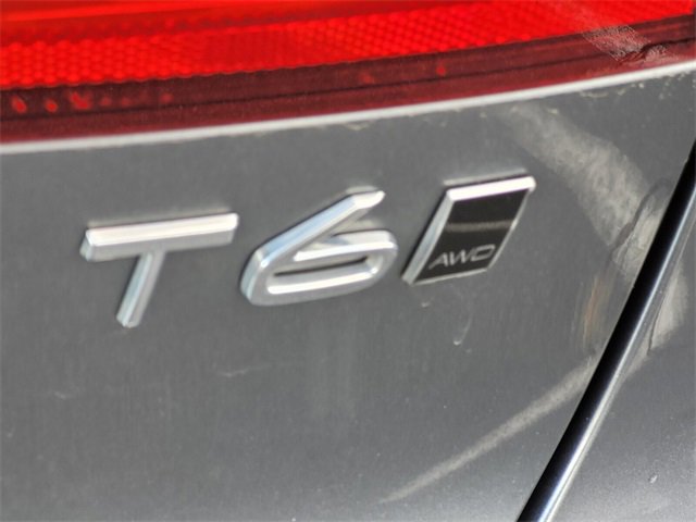 Used 2017 Volvo V90 T6 Cross Country image 10