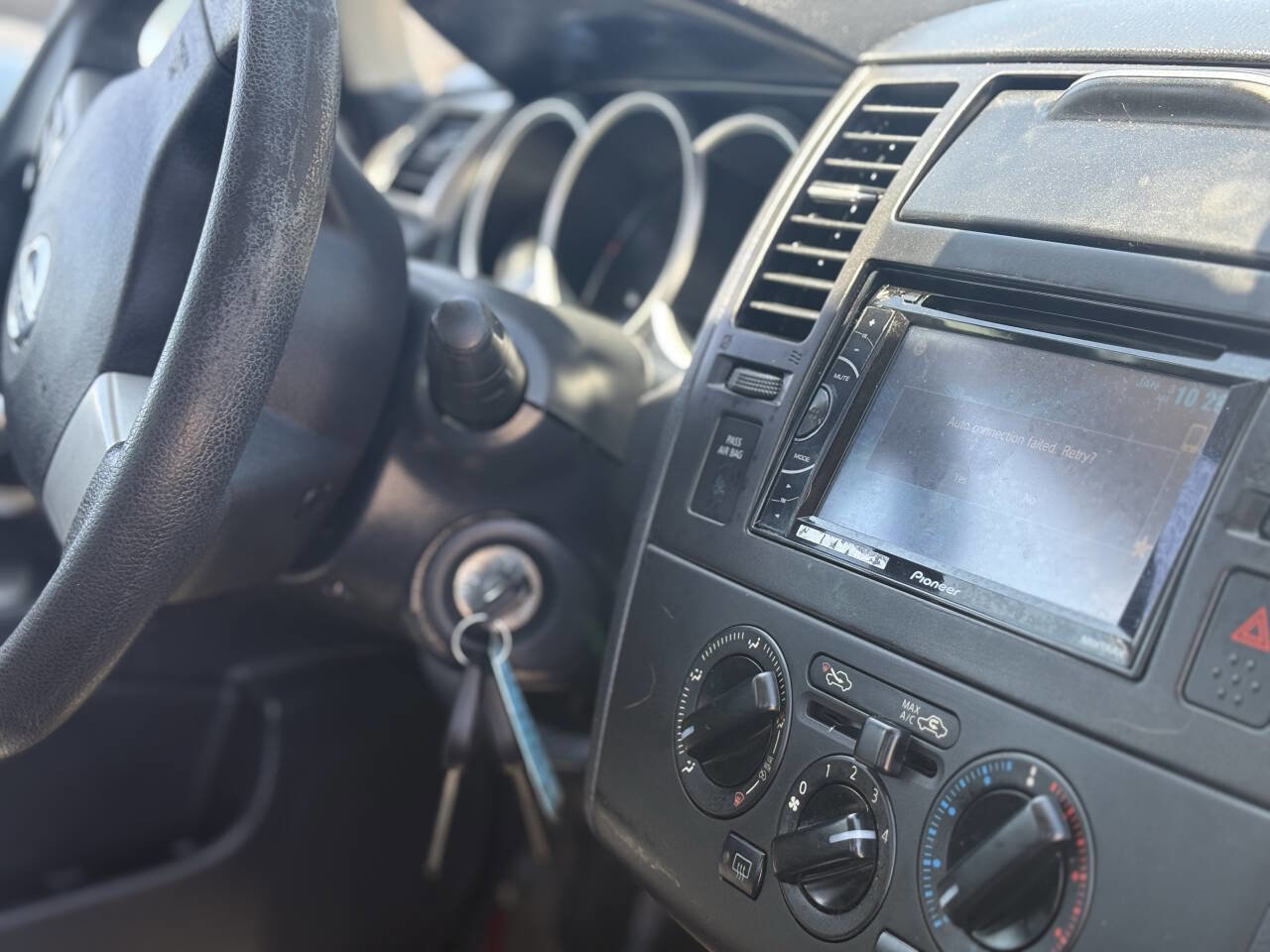 Used 2009 Nissan Versa 1.8 S w/ PWR Pkg image 12