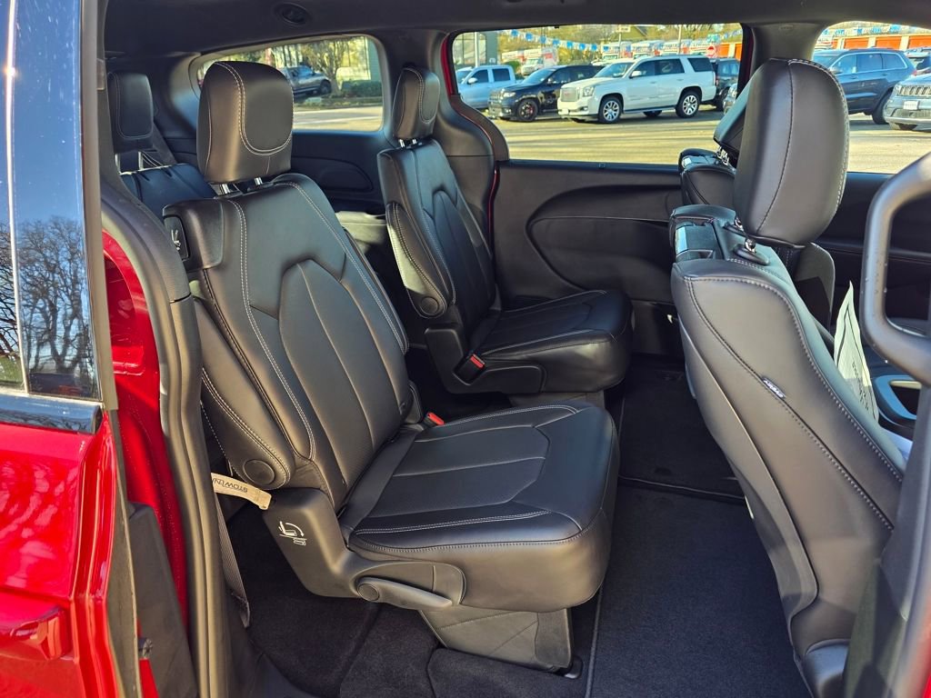 New 2026 Chrysler Pacifica Select image 28