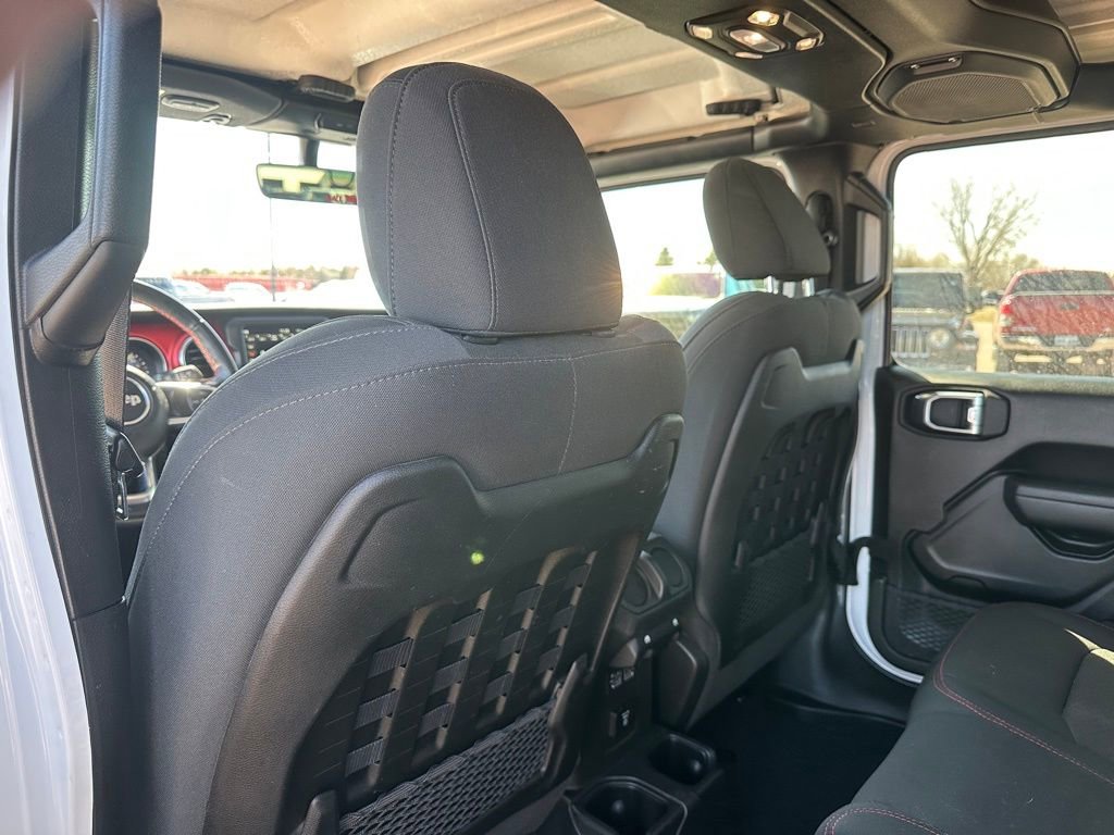 Used 2022 Jeep Wrangler Unlimited Rubicon w/ Cold Weather Group image 22