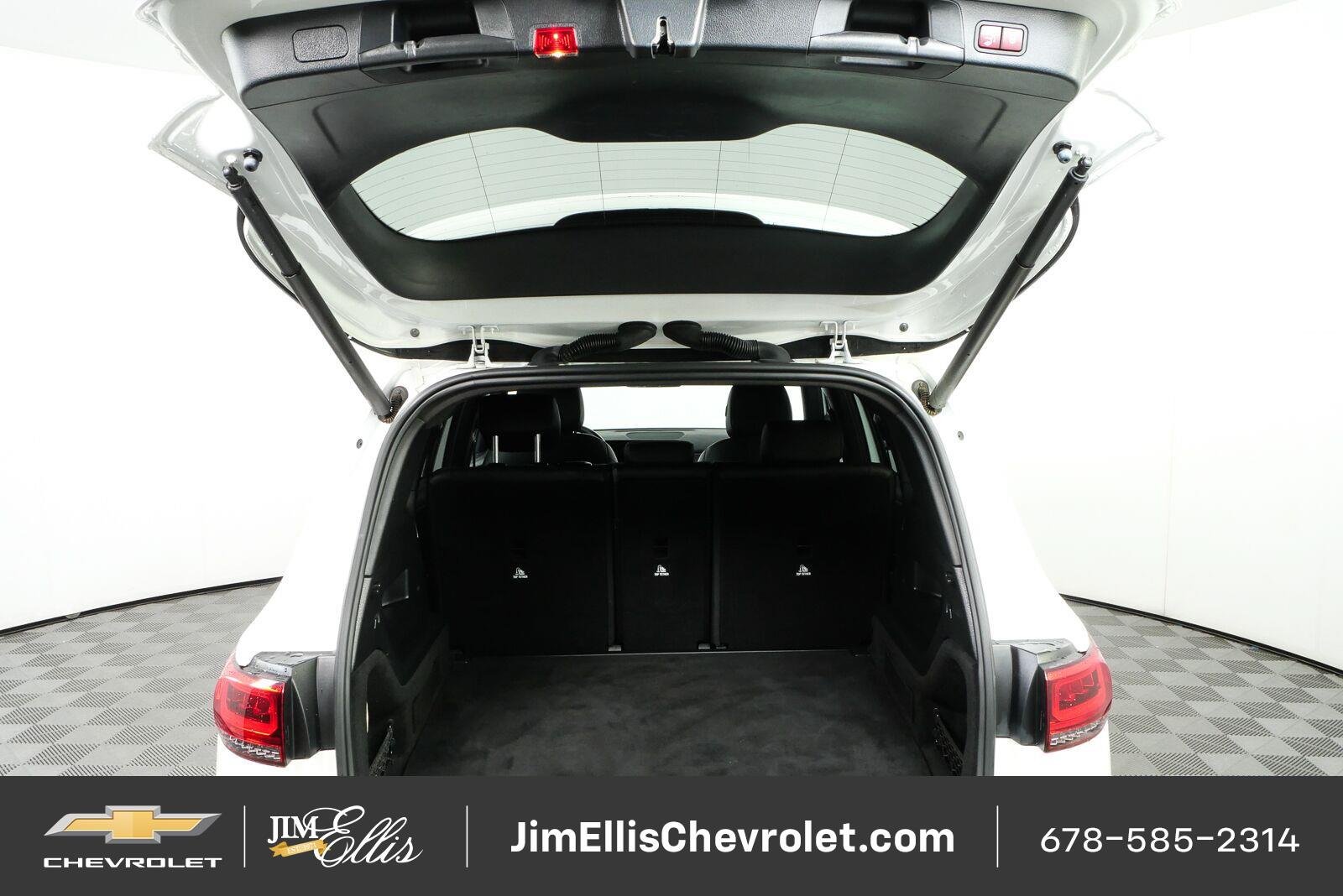 Used 2022 Mercedes-Benz GLB 250 w/ Premium Package Lite image 29