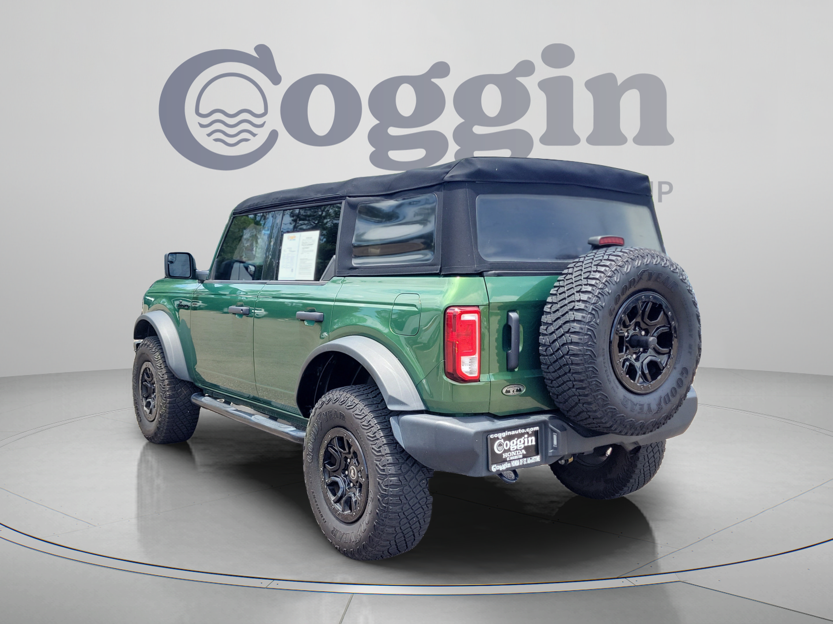 Used 2022 Ford Bronco Big Bend w/ Sasquatch Package AWD/4WD image 3