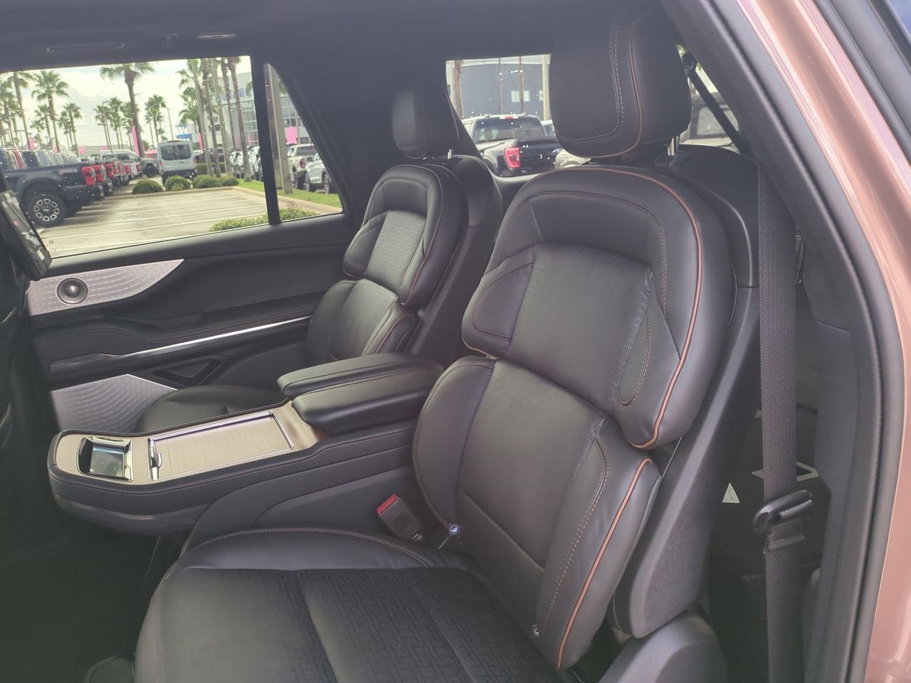 New 2025 Lincoln Navigator L Black Label image 14