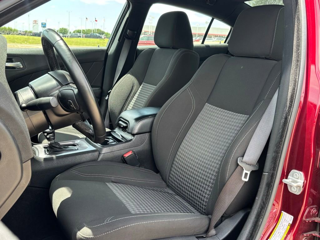 Used 2023 Dodge Charger SXT w/ Blacktop Package RWD image 11
