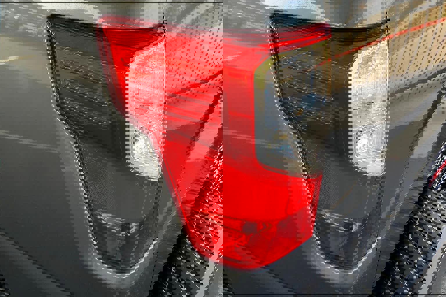 Used 2021 Nissan Titan SV w/ SV Convenience Package image 28