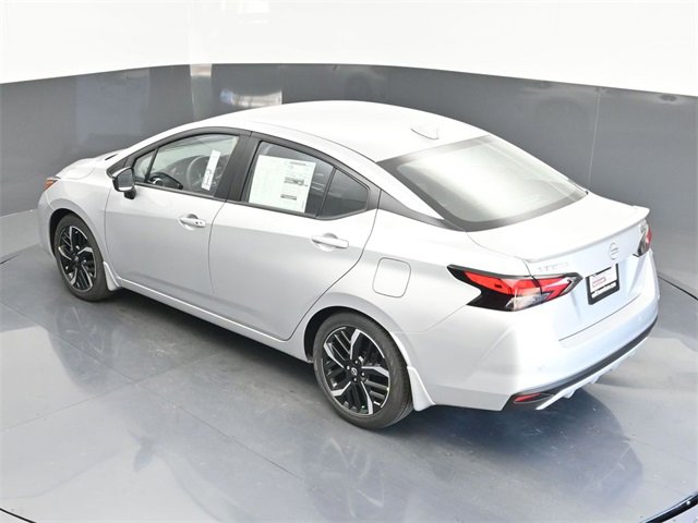 New 2025 Nissan Versa SR w/ Trunk Package image 30